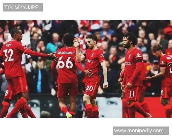 利物浦与埃弗顿对决前瞻及双方大名单分析